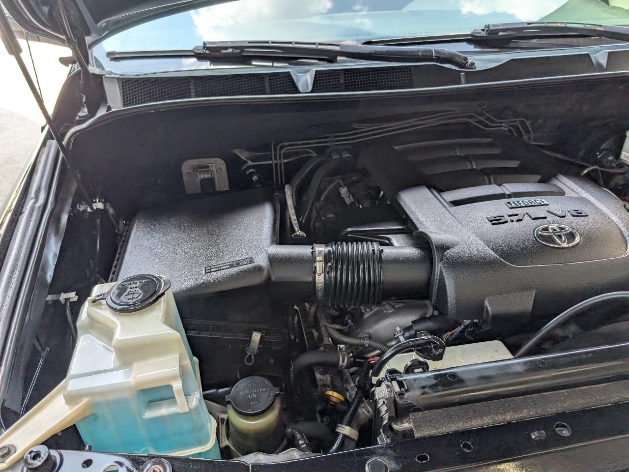 Toyota Tundra Limited CrewMax 4WD 2012