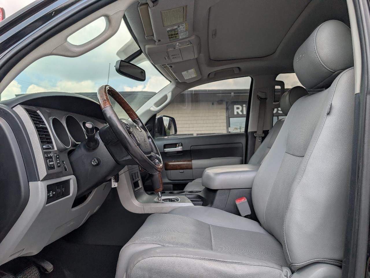 Toyota Tundra Limited CrewMax 4WD 2012