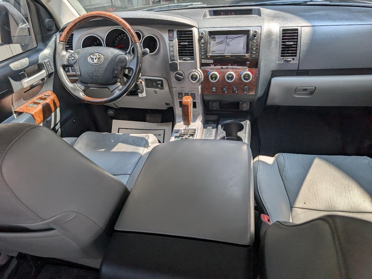 Toyota Tundra Limited CrewMax 4WD 2012