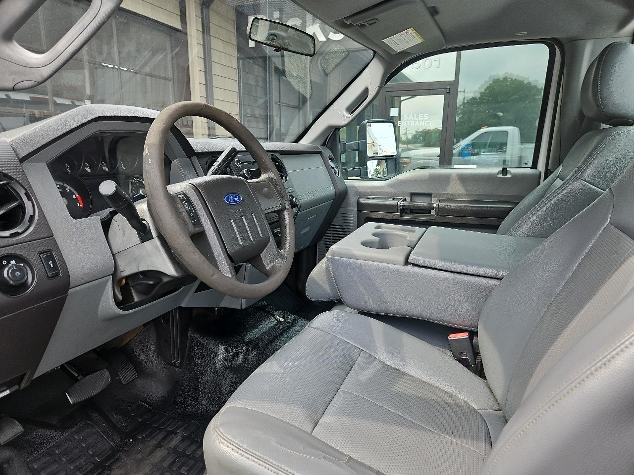 Ford Super Duty F-350 DRW  2014