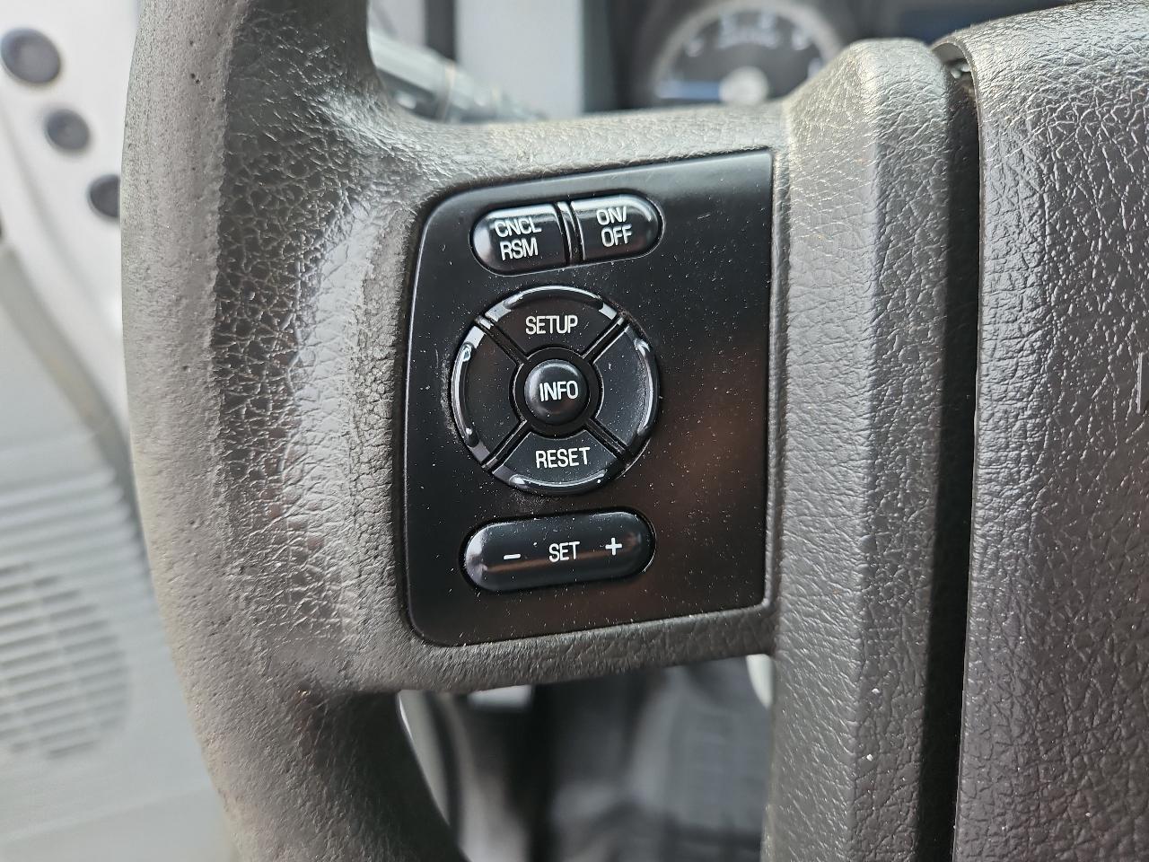 Ford Super Duty F-350 DRW  2014
