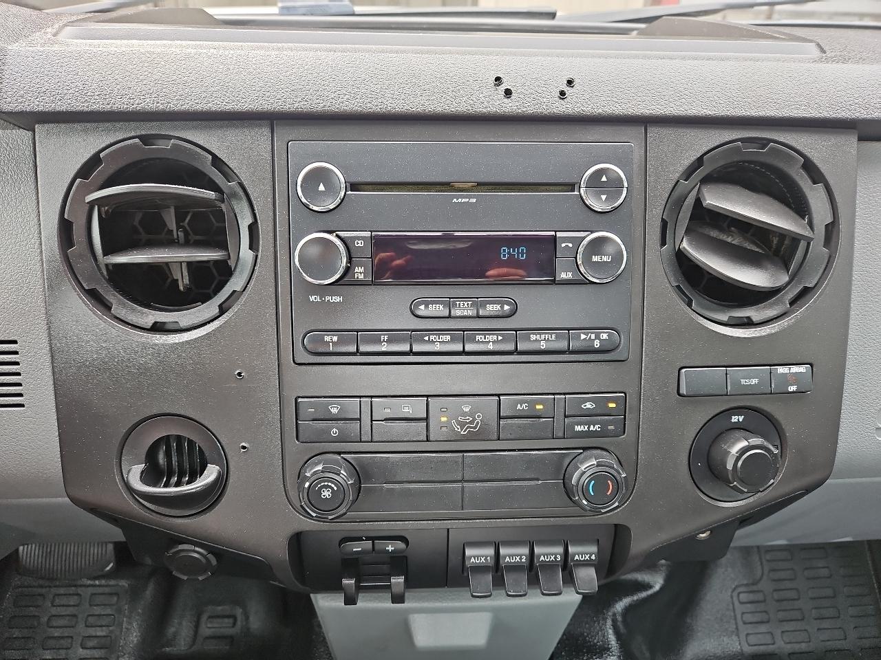 Ford Super Duty F-350 DRW  2014