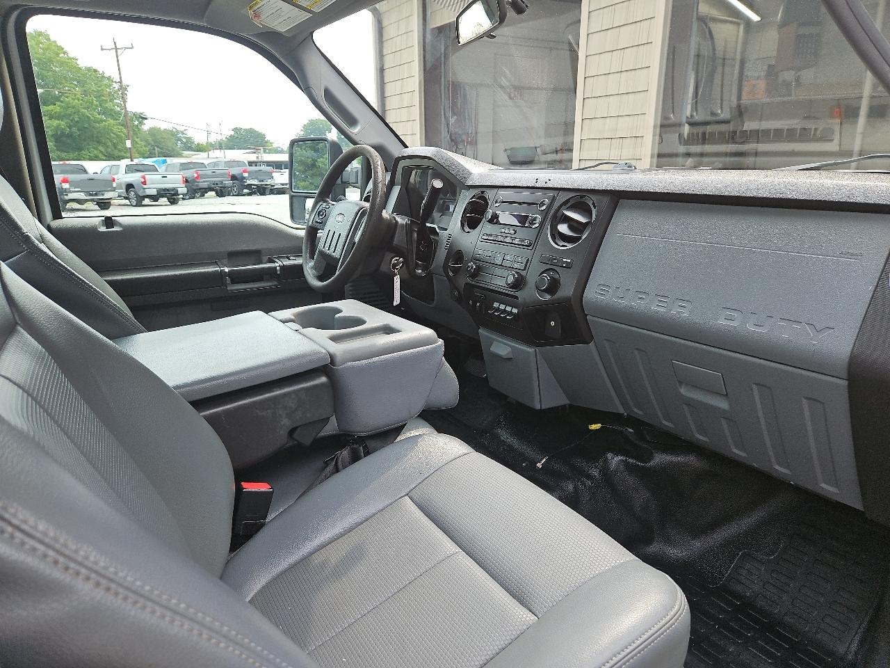 Ford Super Duty F-350 DRW  2014