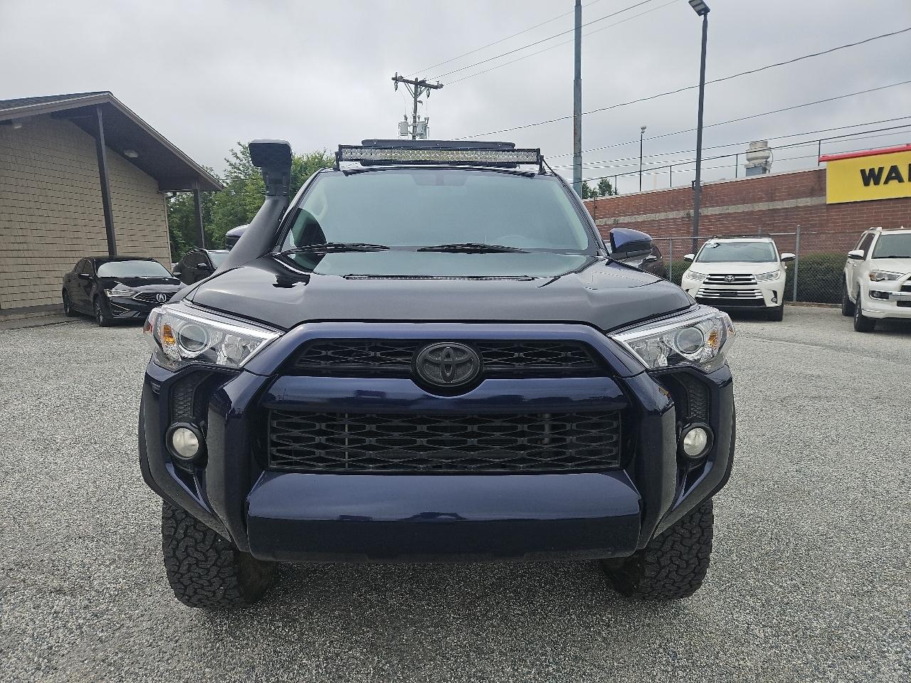 Toyota 4Runner SR5 4WD 2014