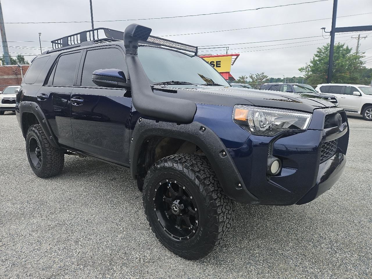 Toyota 4Runner SR5 4WD 2014