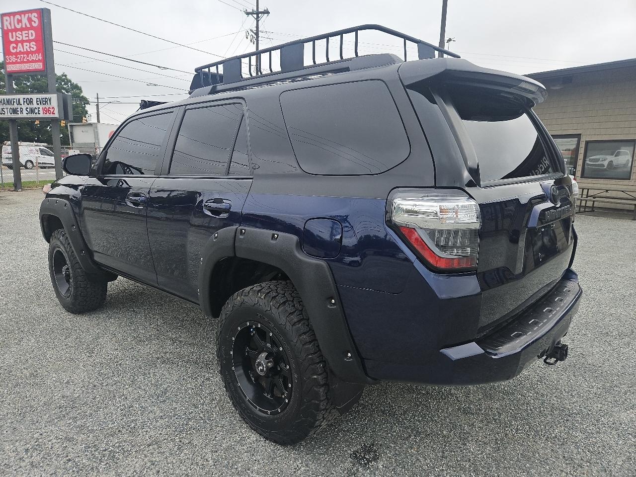 Toyota 4Runner SR5 4WD 2014