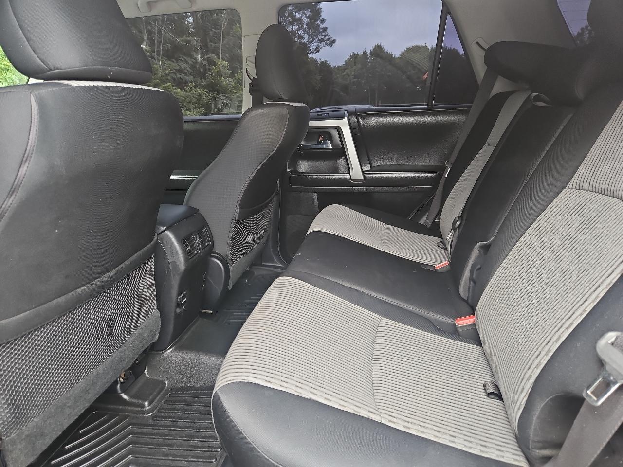 Toyota 4Runner SR5 4WD 2014