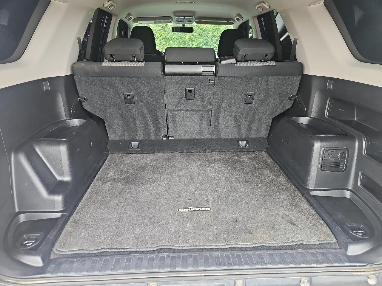 Toyota 4Runner SR5 4WD 2014