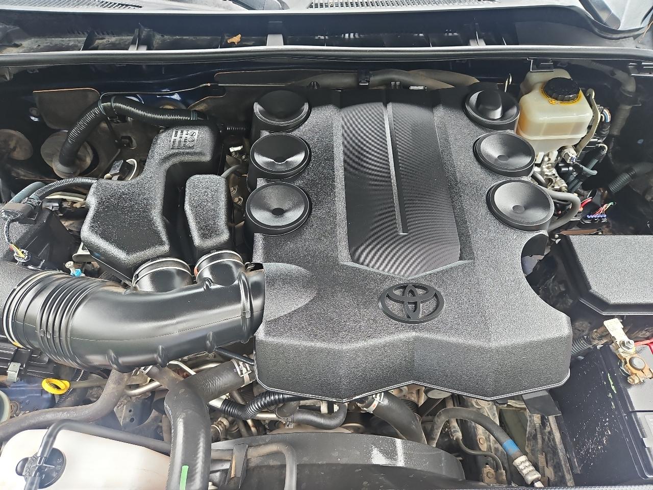 Toyota 4Runner SR5 4WD 2014
