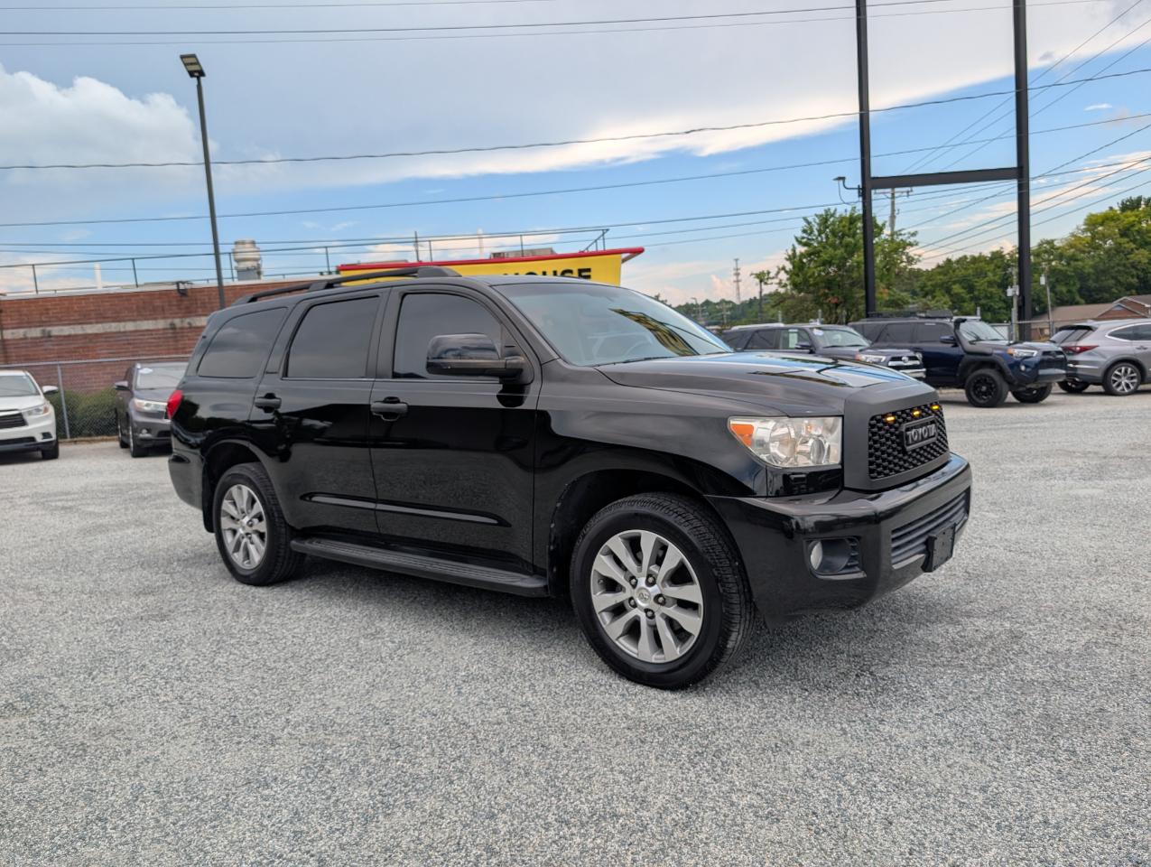 Toyota Sequoia Limited 4WD 2016
