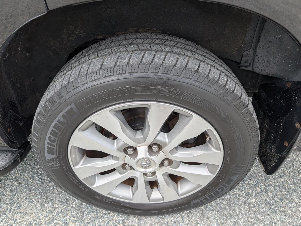 Toyota Sequoia Limited 4WD 2016