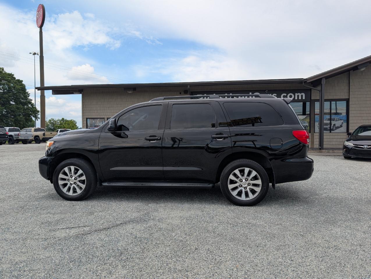 Toyota Sequoia Limited 4WD 2016