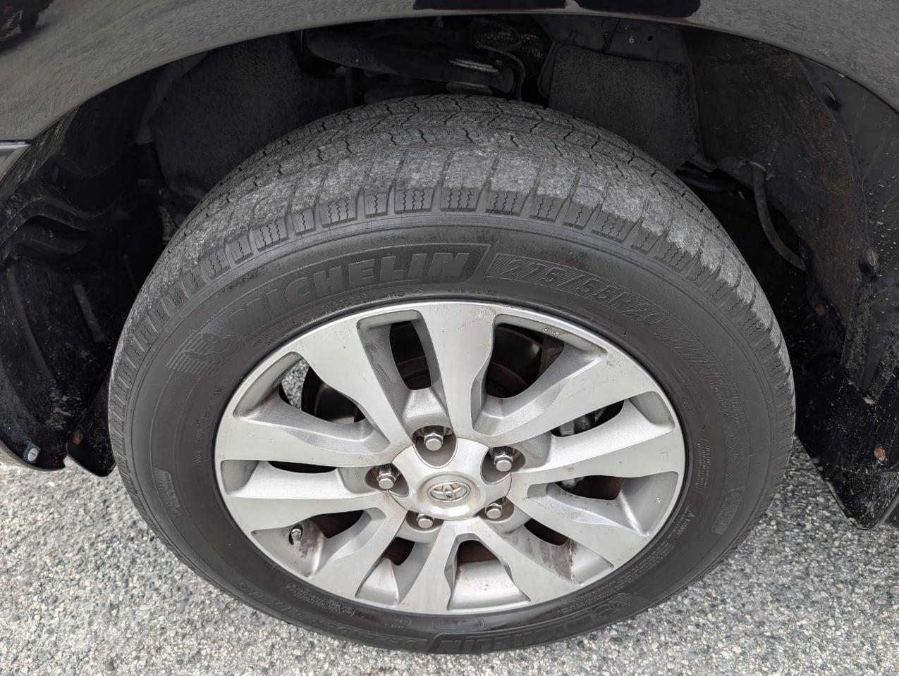 Toyota Sequoia Limited 4WD 2016
