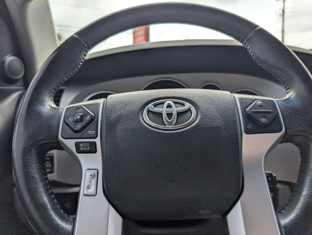 Toyota Sequoia Limited 4WD 2016