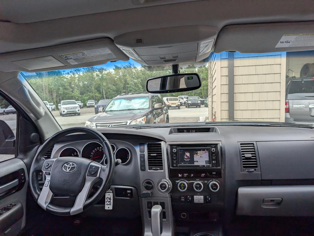 Toyota Sequoia Limited 4WD 2016
