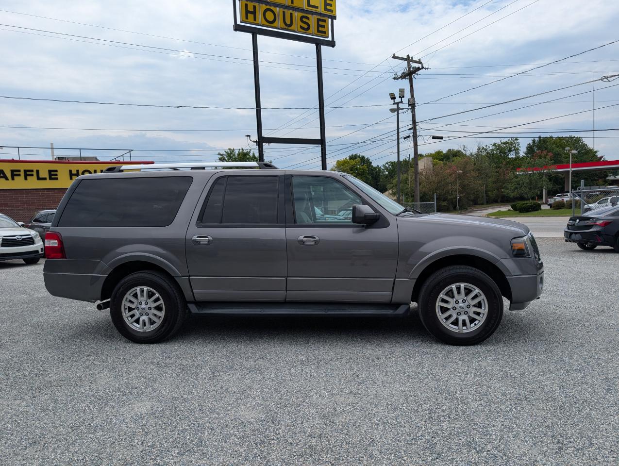 Ford Expedition EL  2012