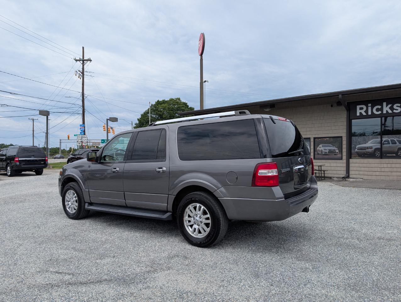 Ford Expedition EL  2012