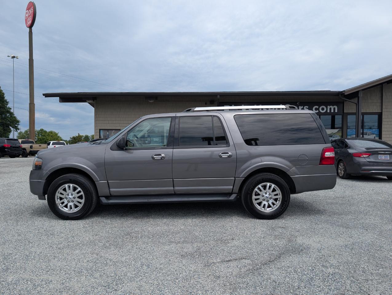 Ford Expedition EL  2012