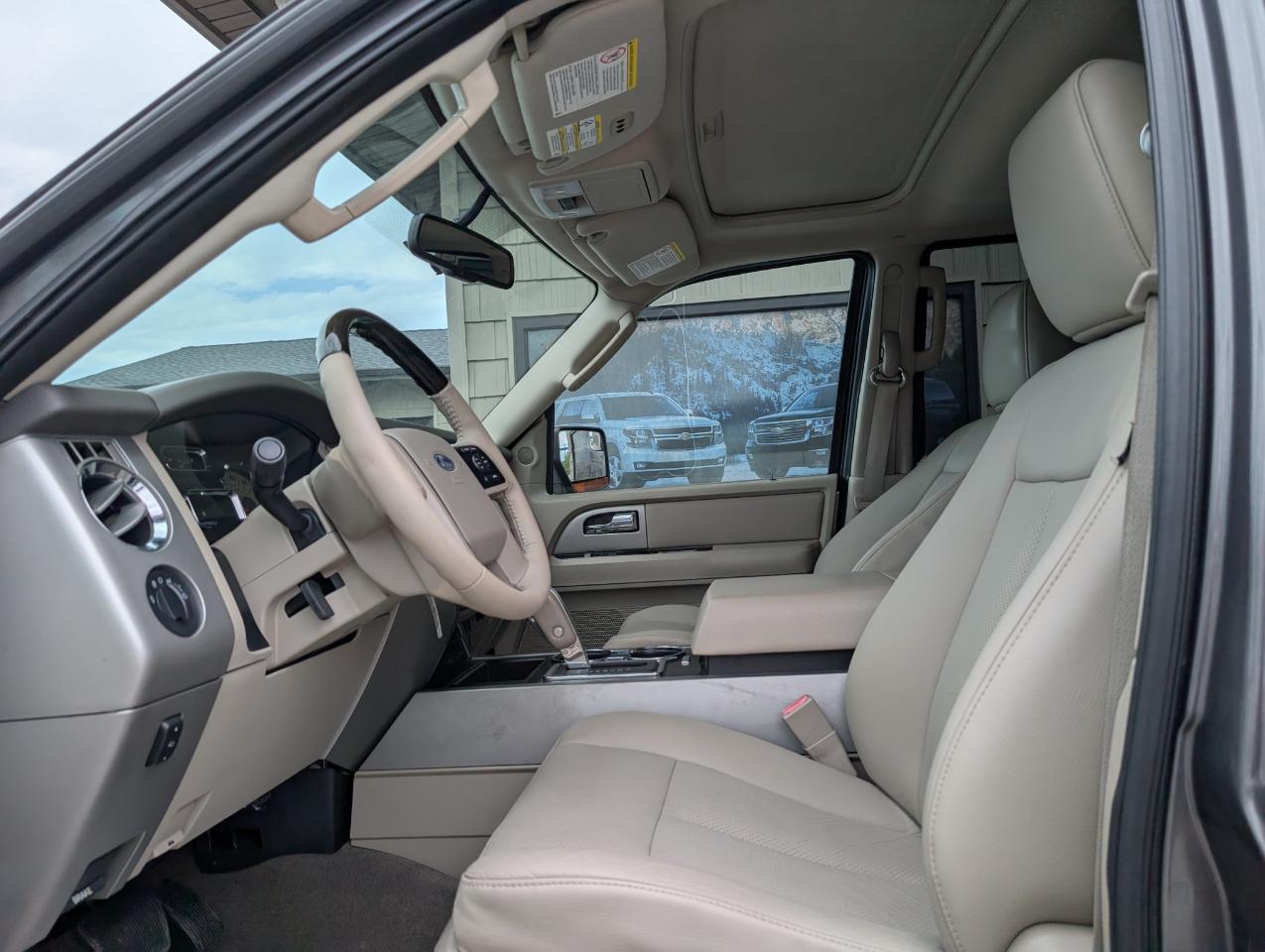 Ford Expedition EL  2012