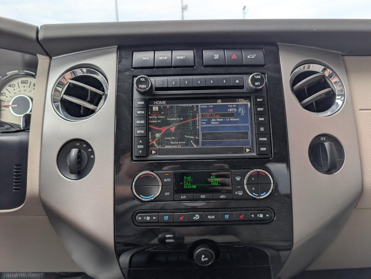 Ford Expedition EL  2012