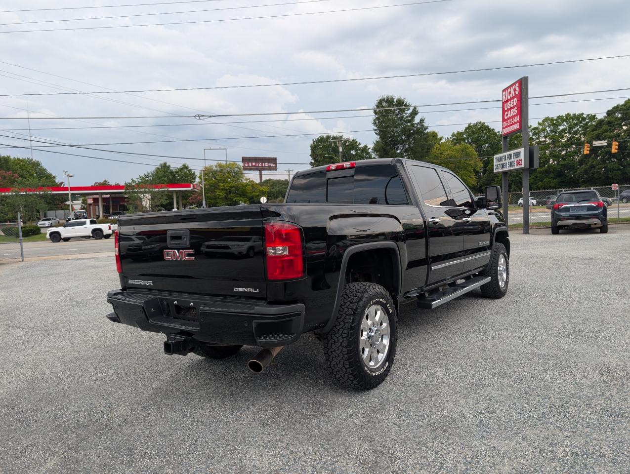 GMC Sierra 2500HD Denali Crew Cab 4WD 2015