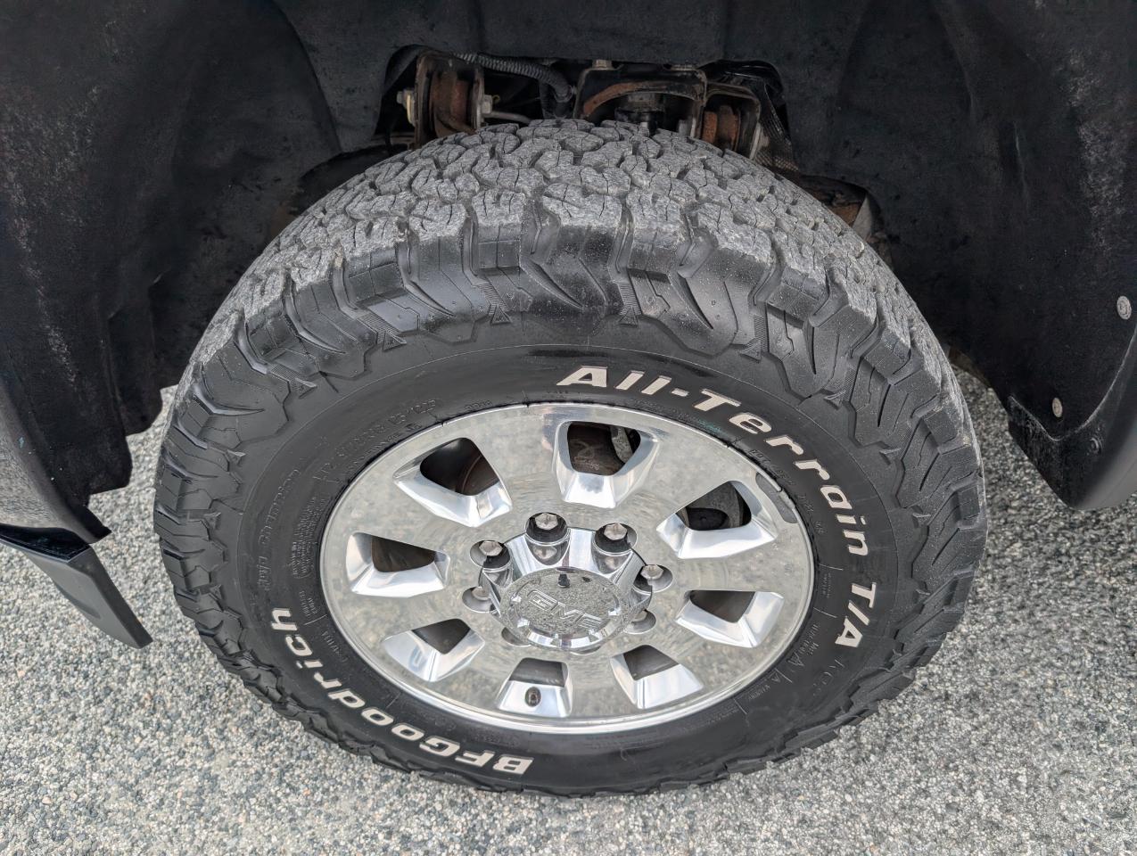 GMC Sierra 2500HD Denali Crew Cab 4WD 2015