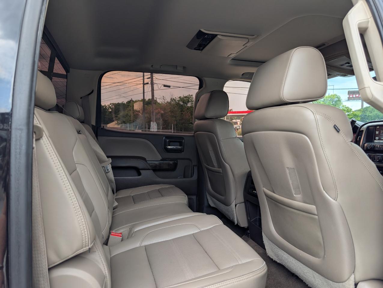 GMC Sierra 2500HD Denali Crew Cab 4WD 2015