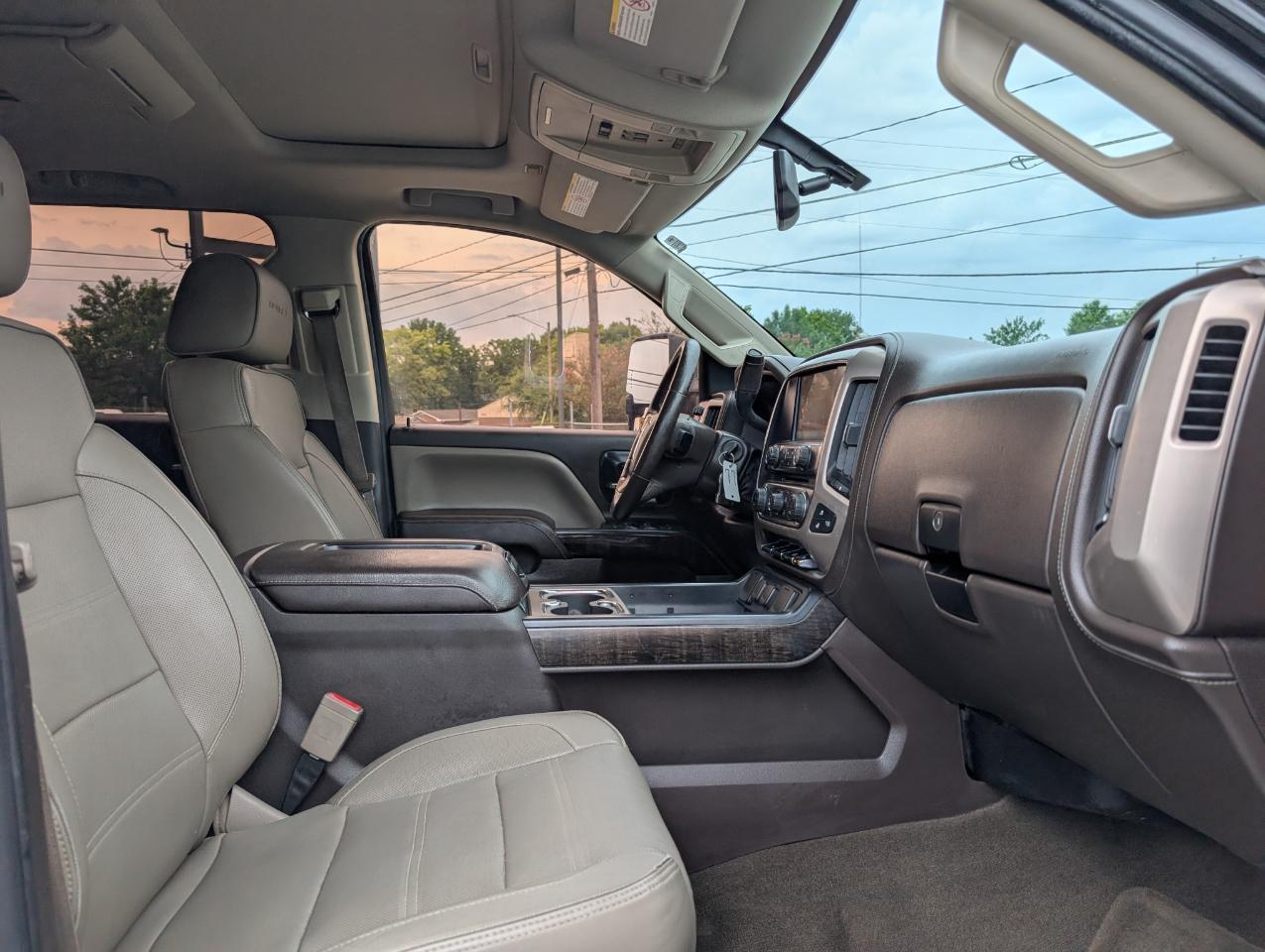 GMC Sierra 2500HD Denali Crew Cab 4WD 2015