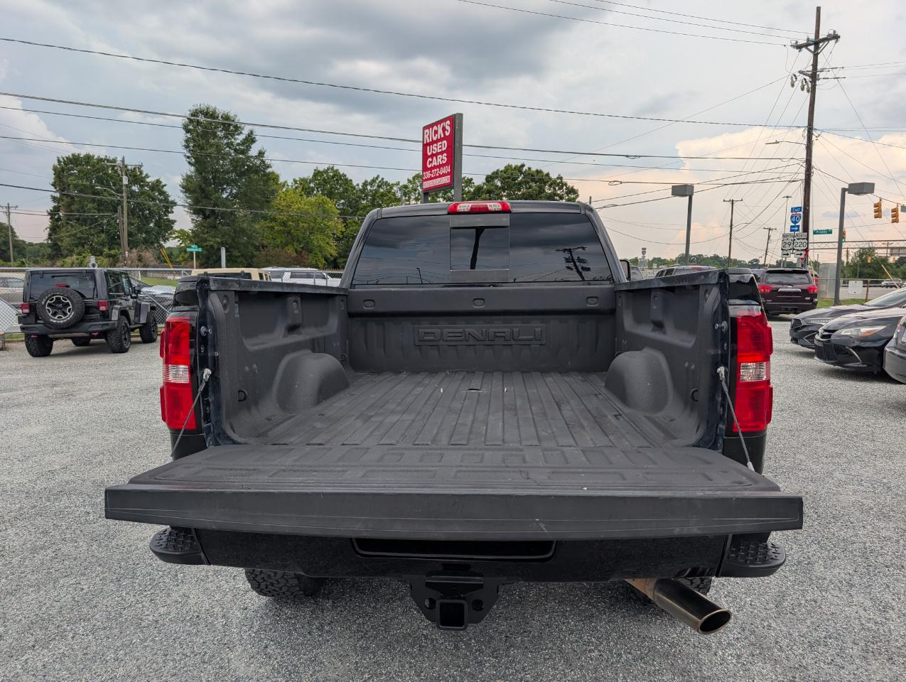 GMC Sierra 2500HD Denali Crew Cab 4WD 2015