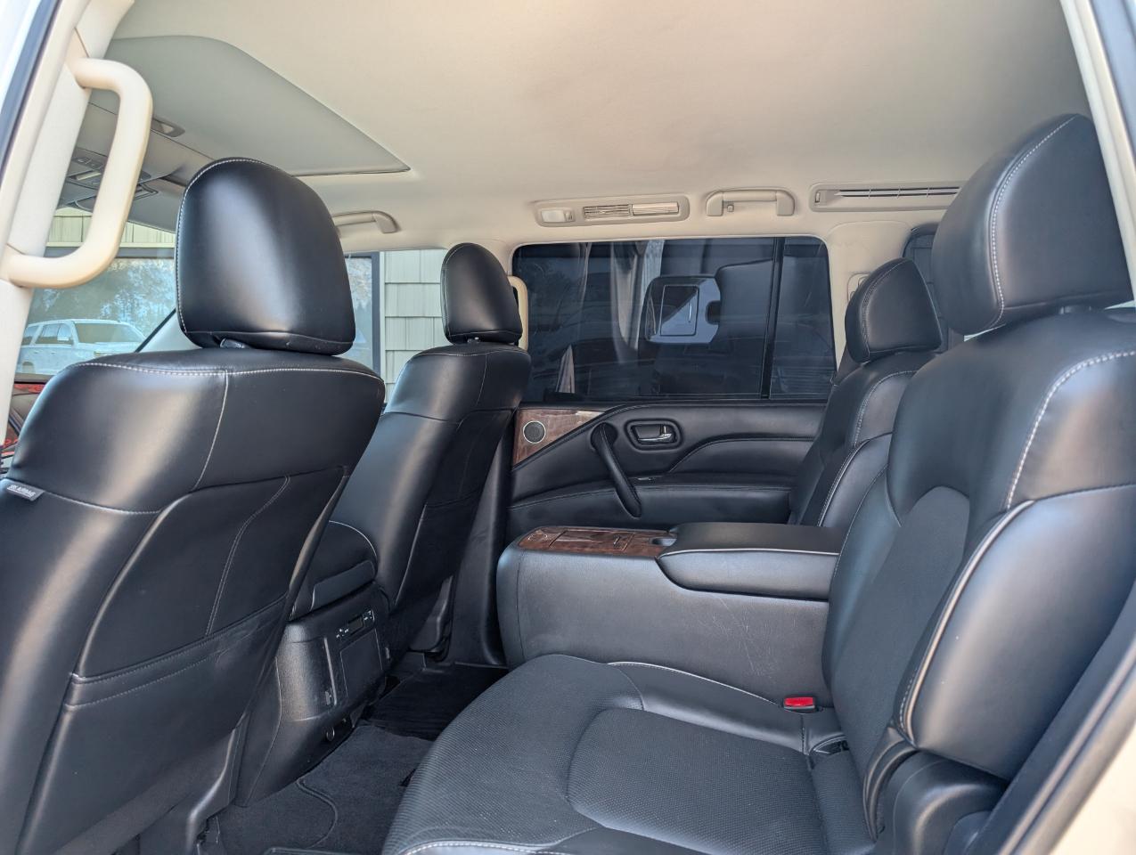 Infiniti QX80 LUXE 2019