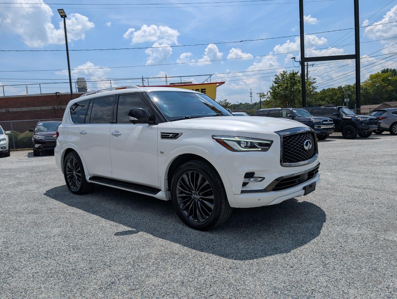 Infiniti QX80 LUXE 2020