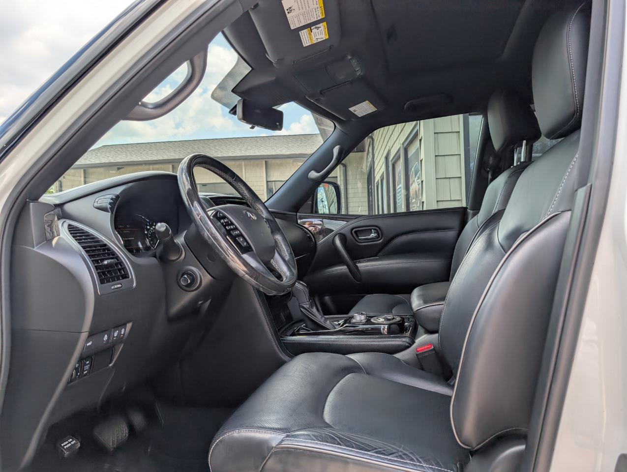 Infiniti QX80 LUXE 2020