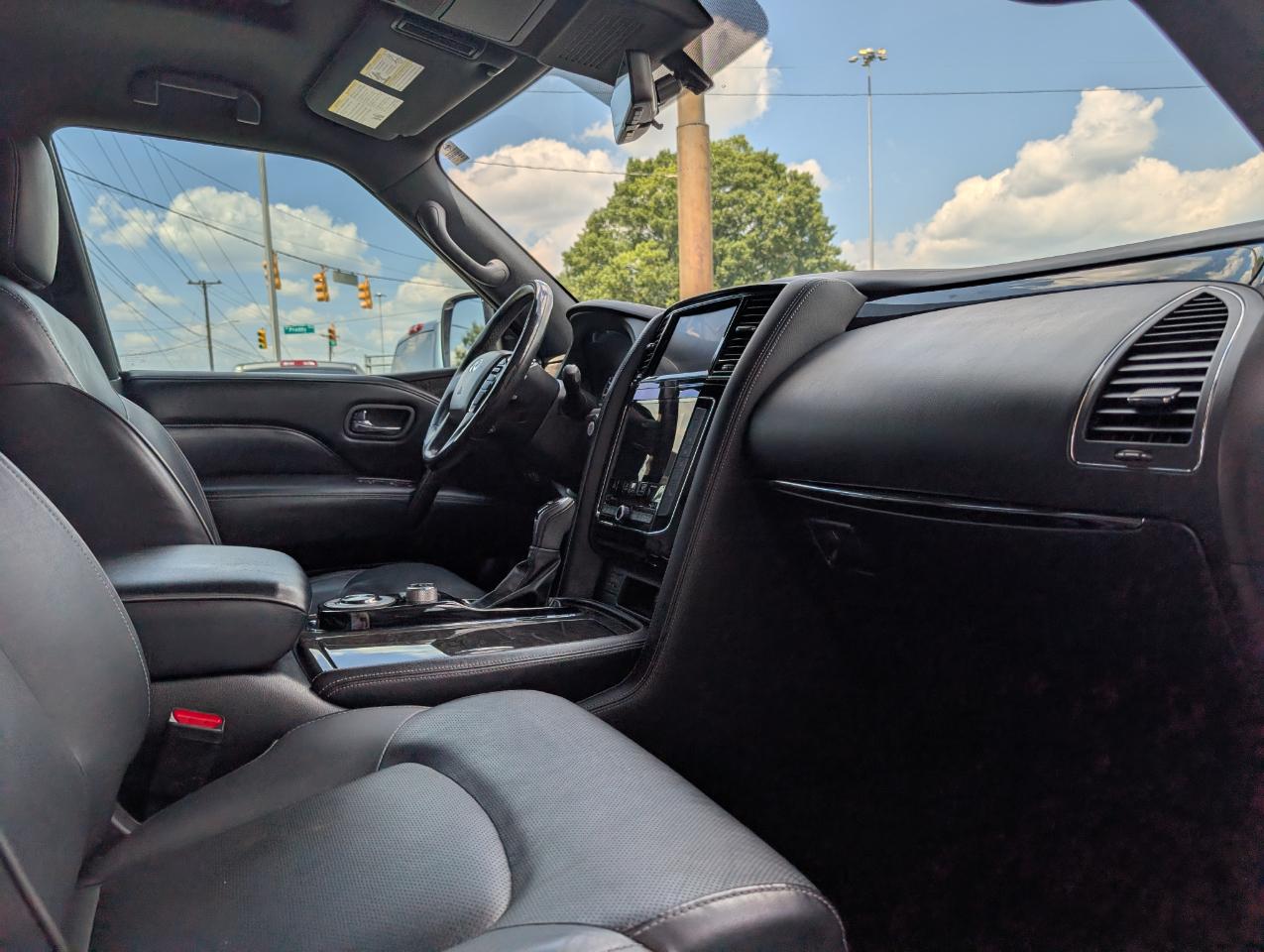 Infiniti QX80 LUXE 2020