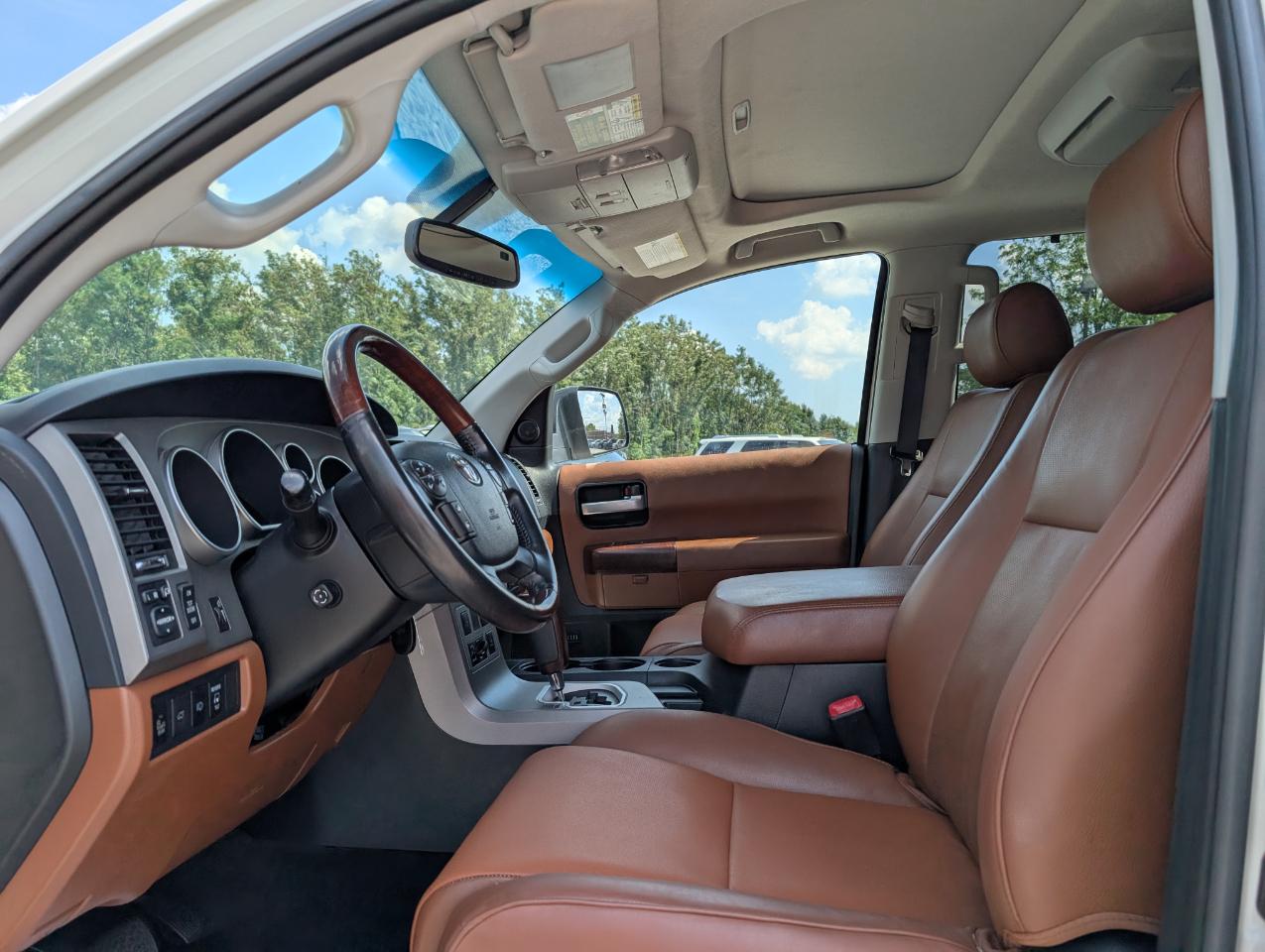 Toyota Sequoia Platinum 2013