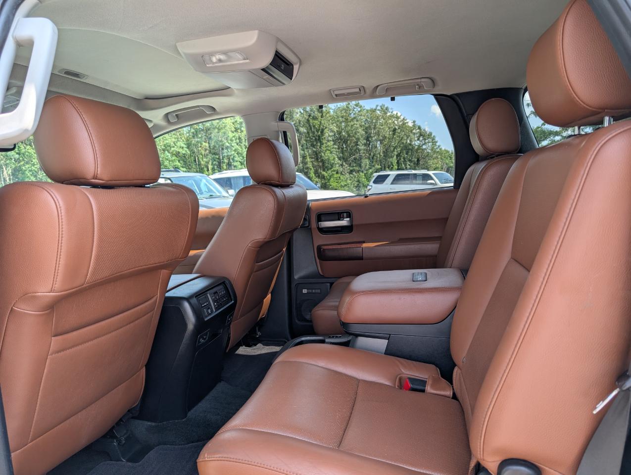 Toyota Sequoia Platinum 2013