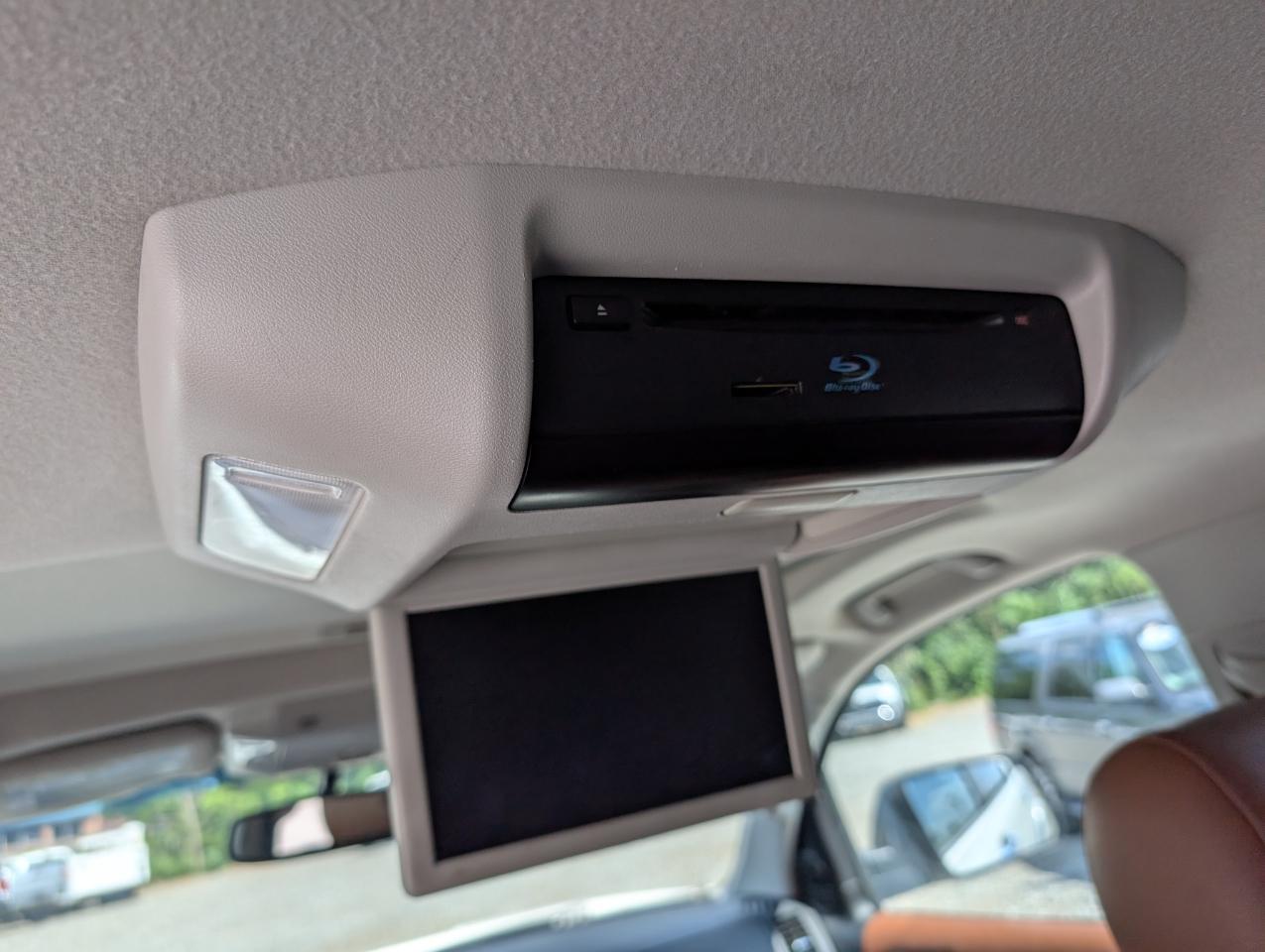 Toyota Sequoia Platinum 2013