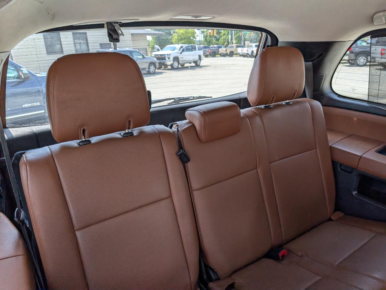 Toyota Sequoia Platinum 2013