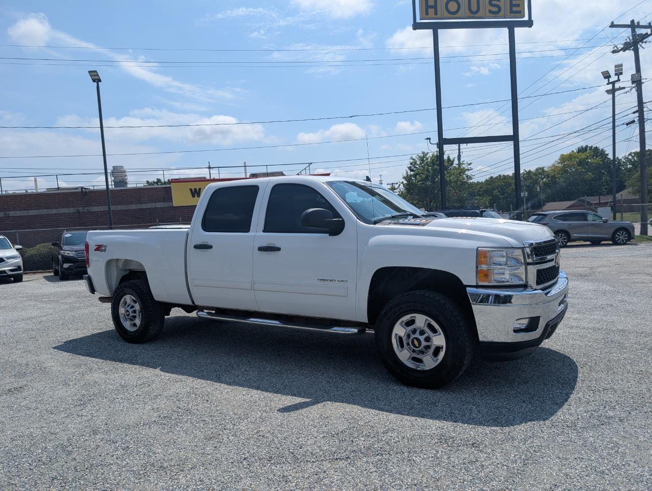 Chevrolet Silverado 2500HD LT Crew Cab 4WD 2012
