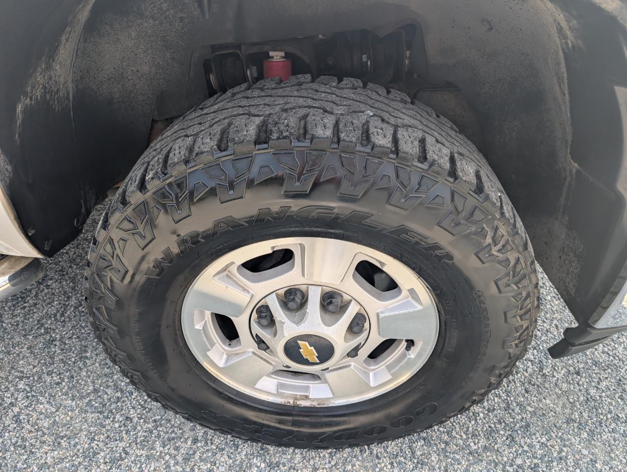 Chevrolet Silverado 2500HD LT Crew Cab 4WD 2012