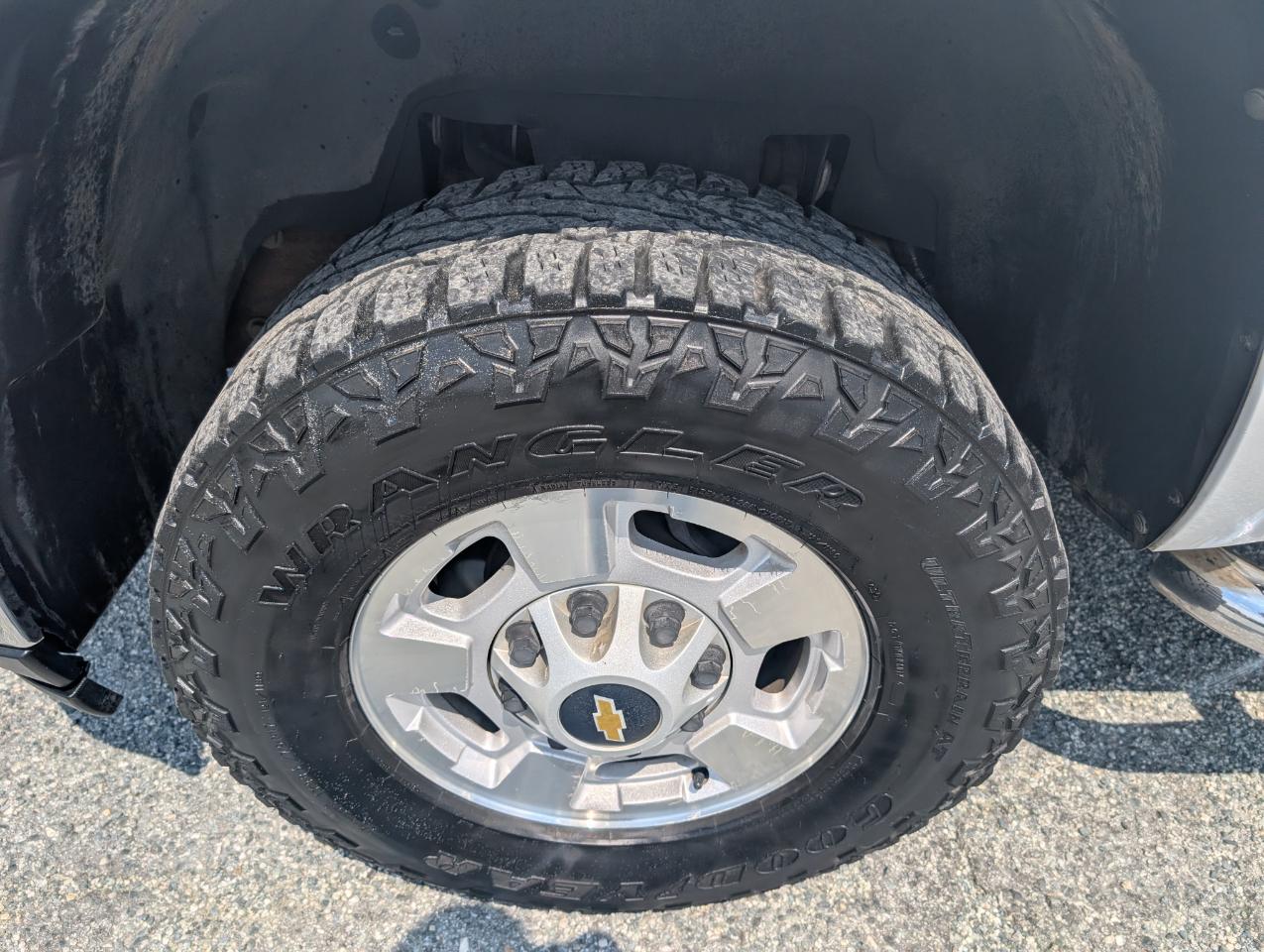 Chevrolet Silverado 2500HD LT Crew Cab 4WD 2012