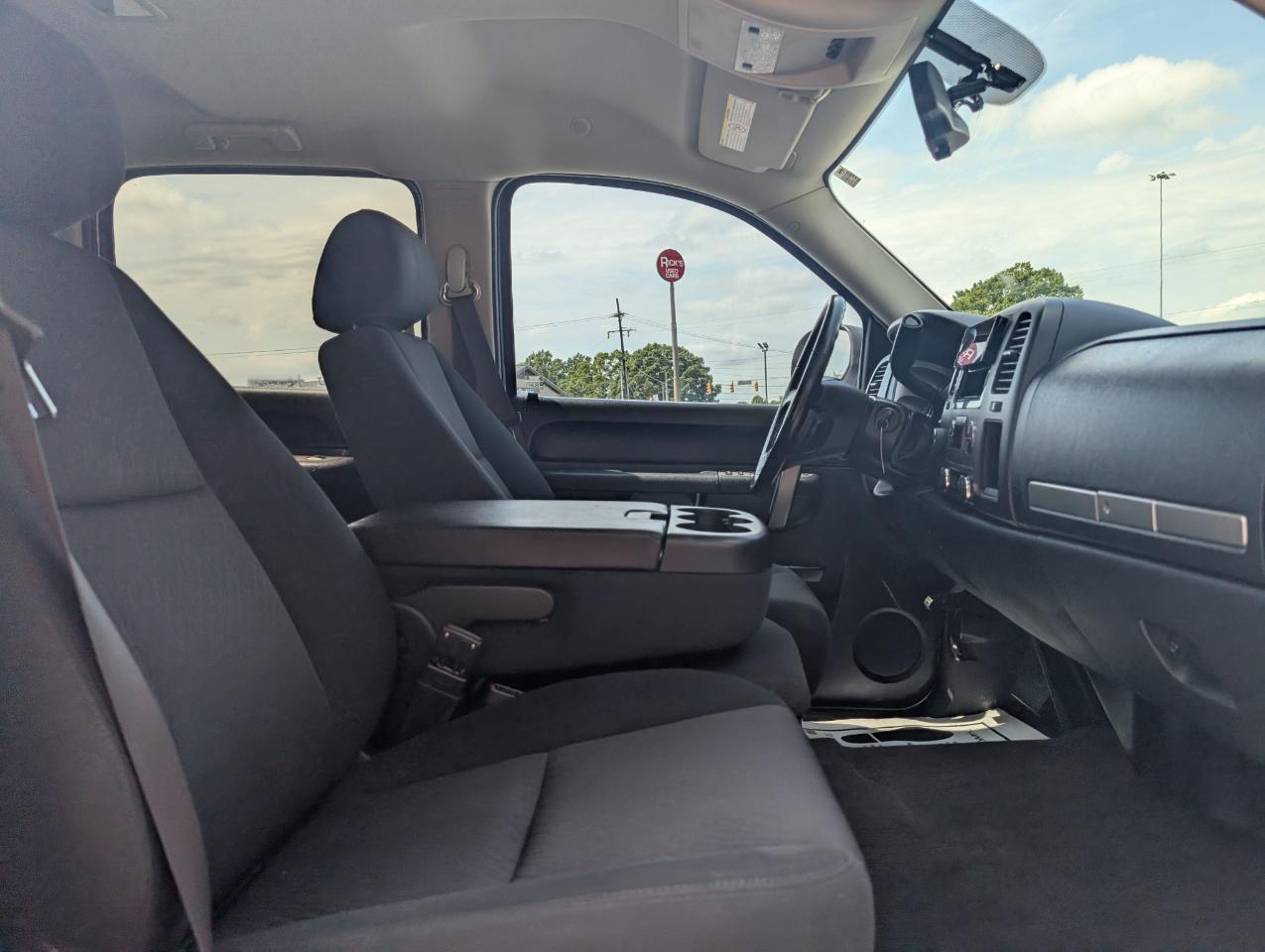 Chevrolet Silverado 2500HD LT Crew Cab 4WD 2012