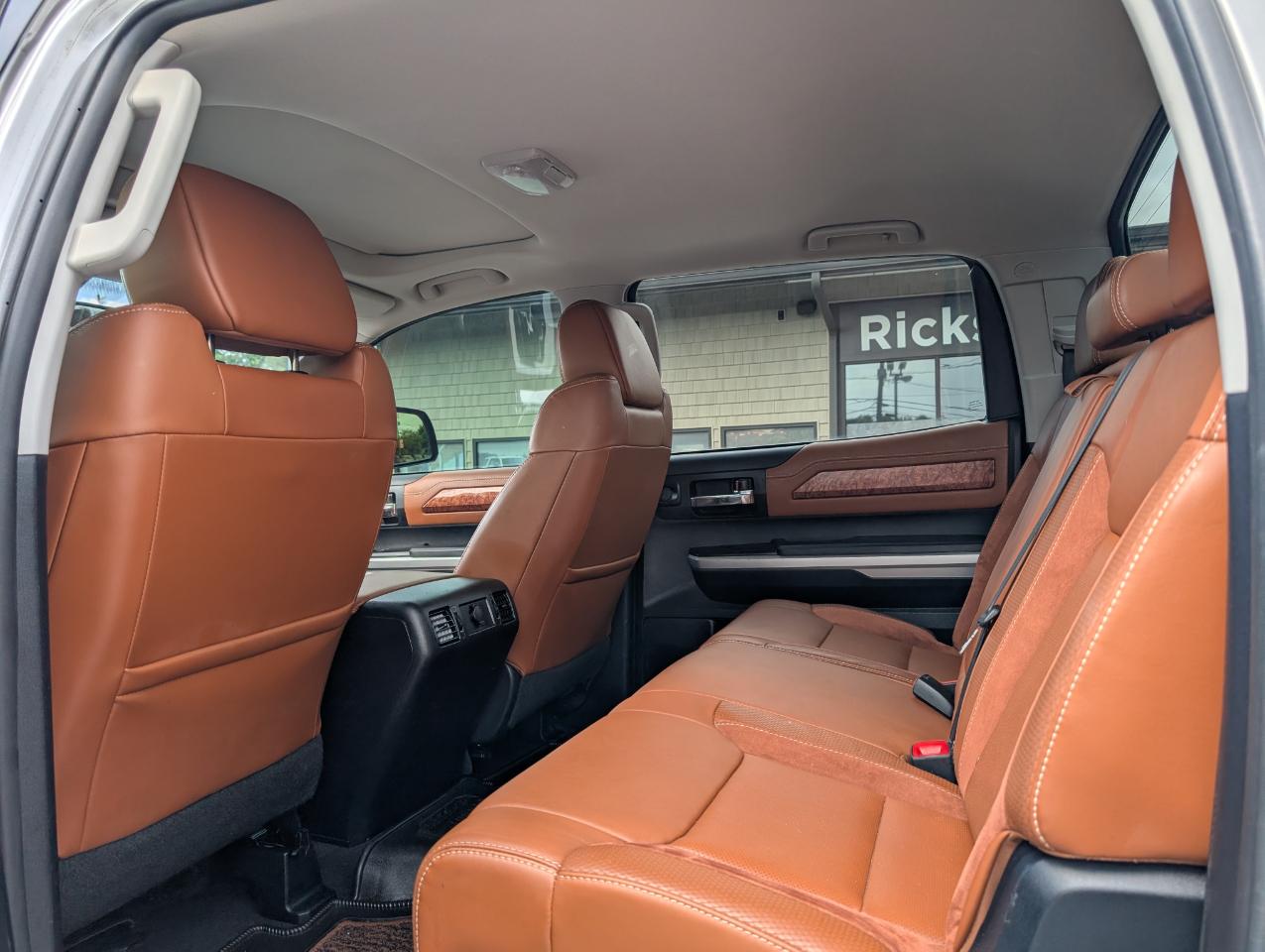 Toyota Tundra Platinum CrewMax 4WD 2014