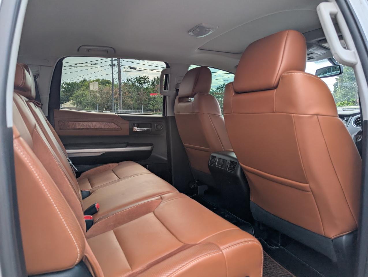 Toyota Tundra Platinum CrewMax 4WD 2014