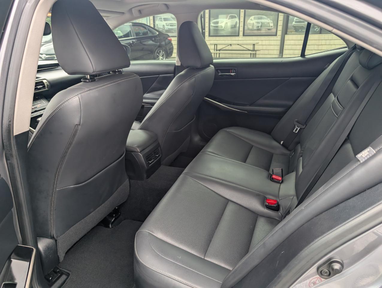 Lexus IS 350  2015