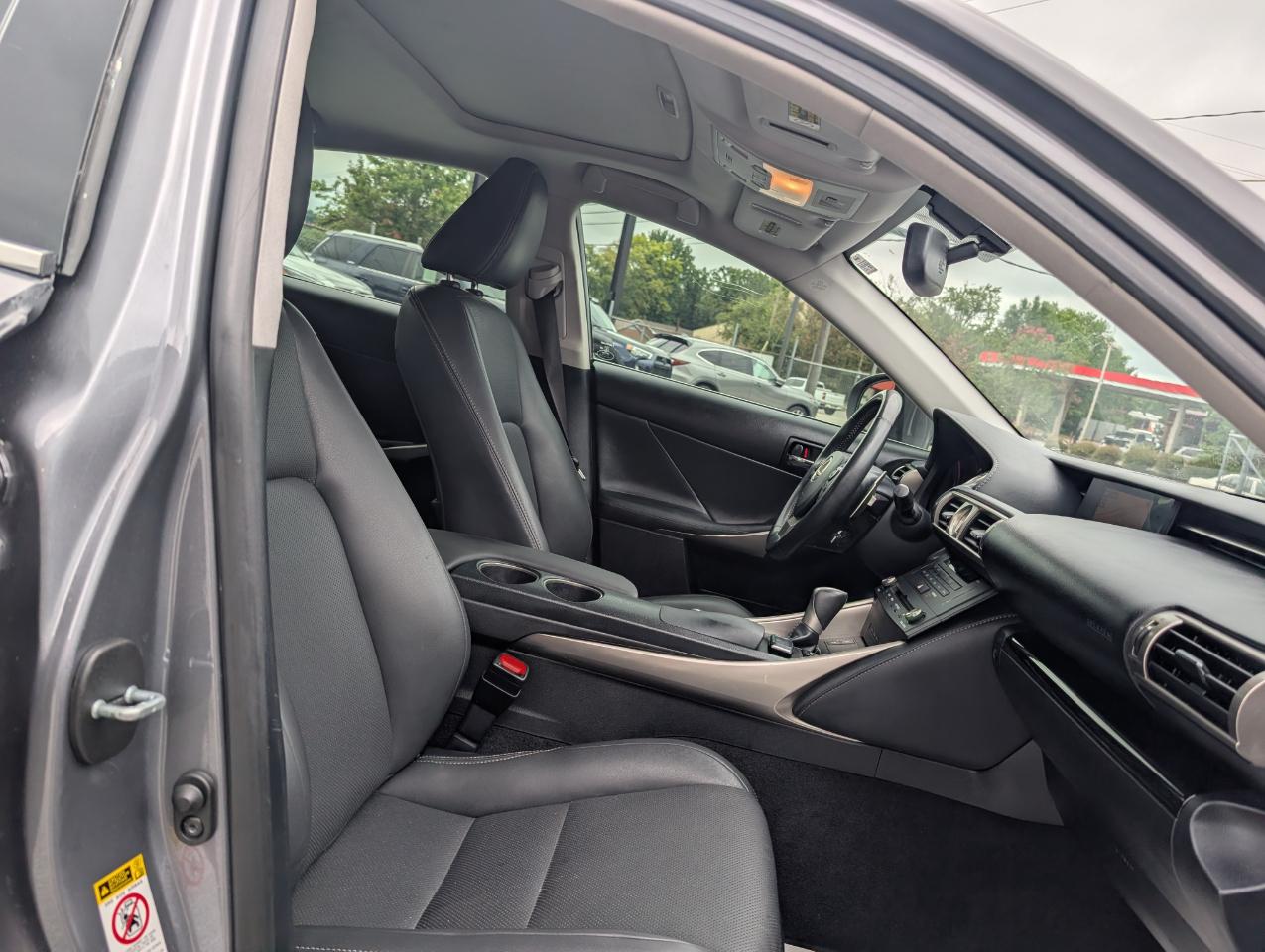 Lexus IS 350  2015