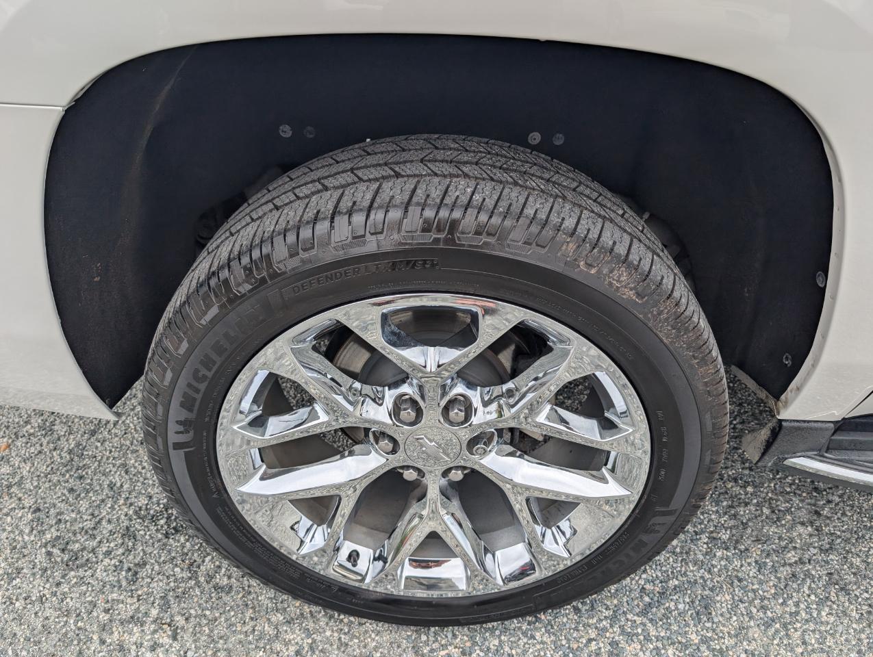 Chevrolet Suburban Premier 4WD 2020