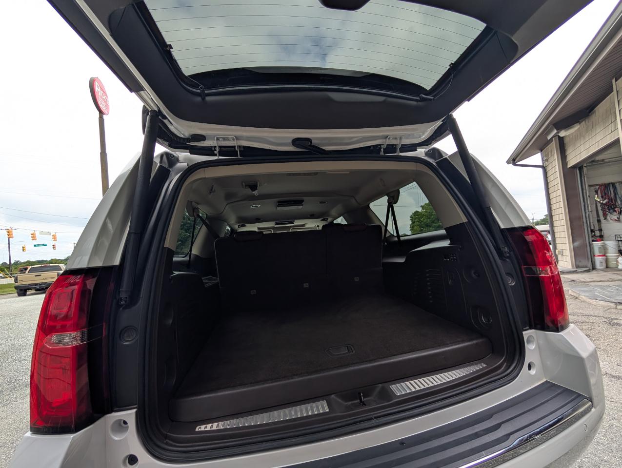Chevrolet Suburban Premier 4WD 2020