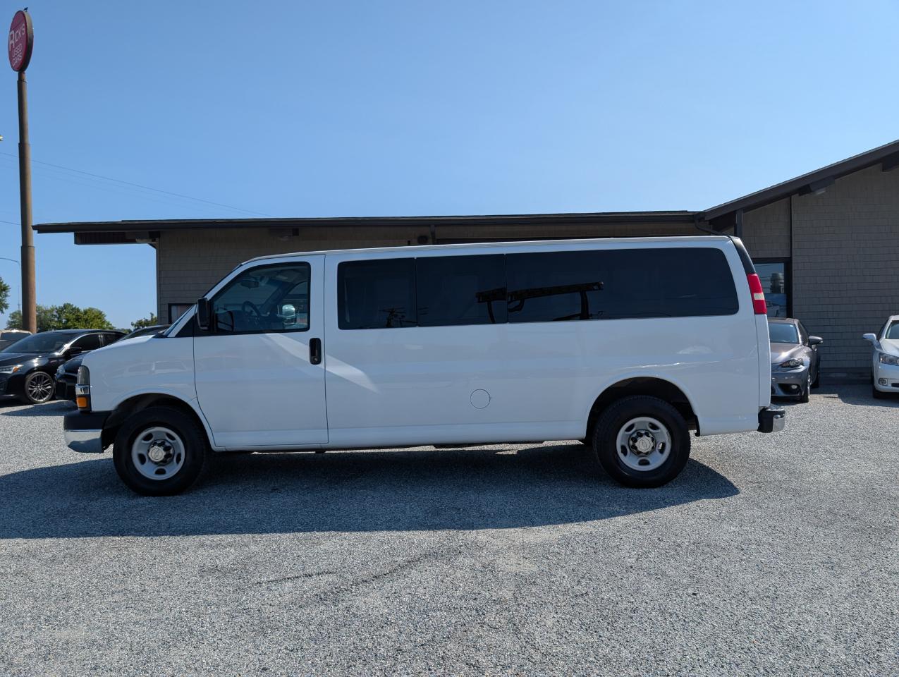 Chevrolet Express Passenger  2014