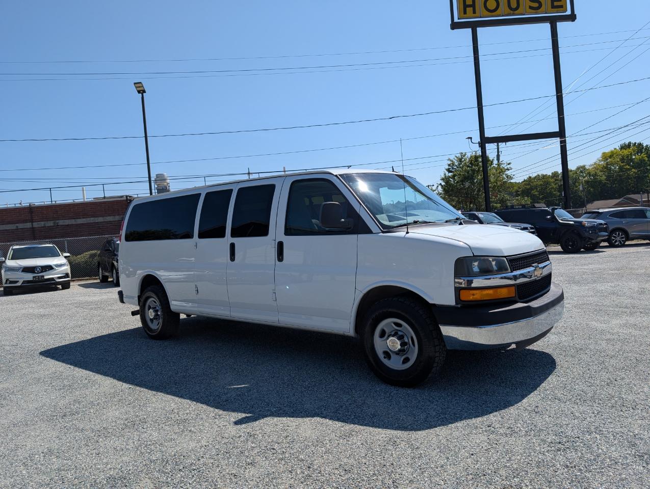 Chevrolet Express Passenger  2013