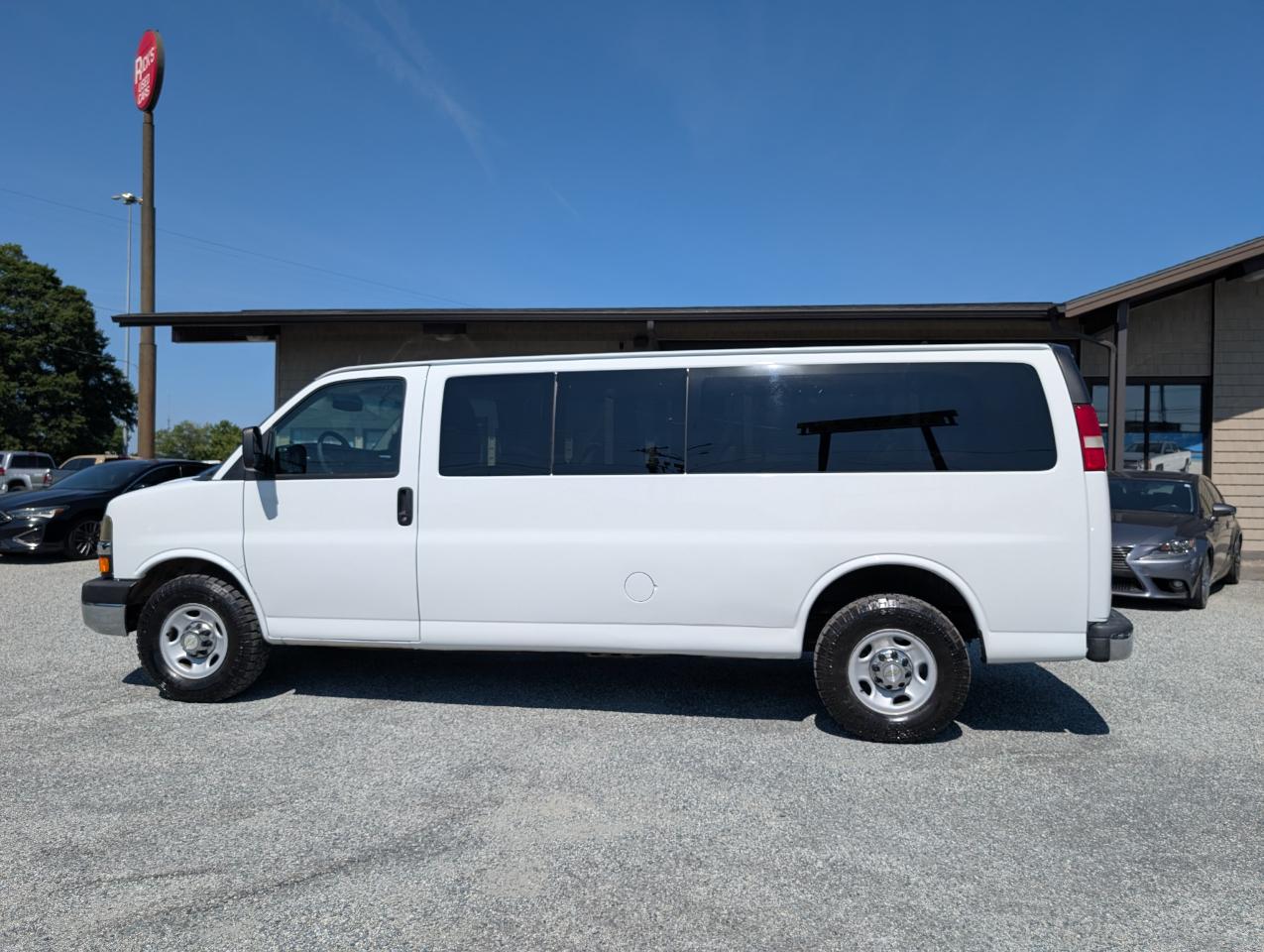 Chevrolet Express Passenger  2013